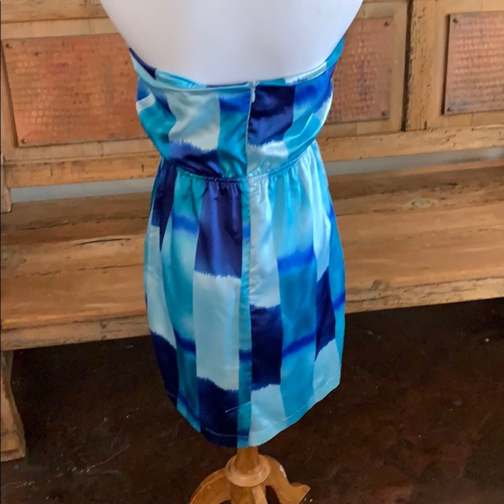 Katwalk strapless 👗.dressy tropical vibe 🌴 - Picture 3 of 4